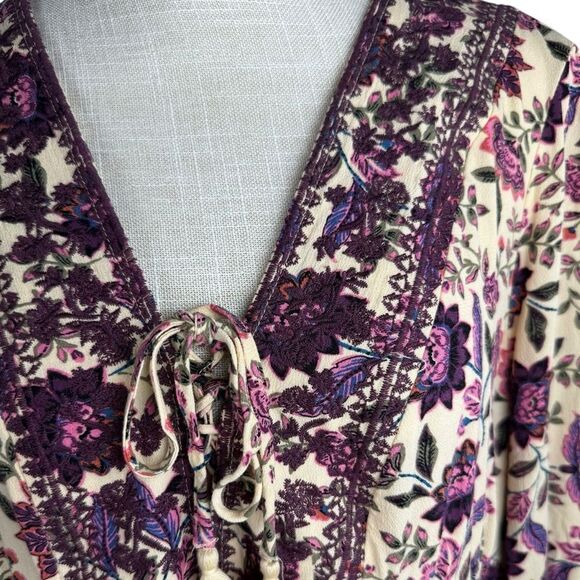 Torrid Floral Babydoll Rayon Crepe Embroidered Lace Up 3/4 Sleeve Plus Size Top - Picture 4 of 9